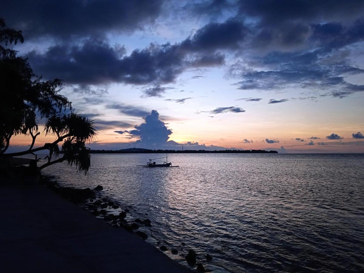 Bintang Tiga Bungalows Gili Air Luaran gambar