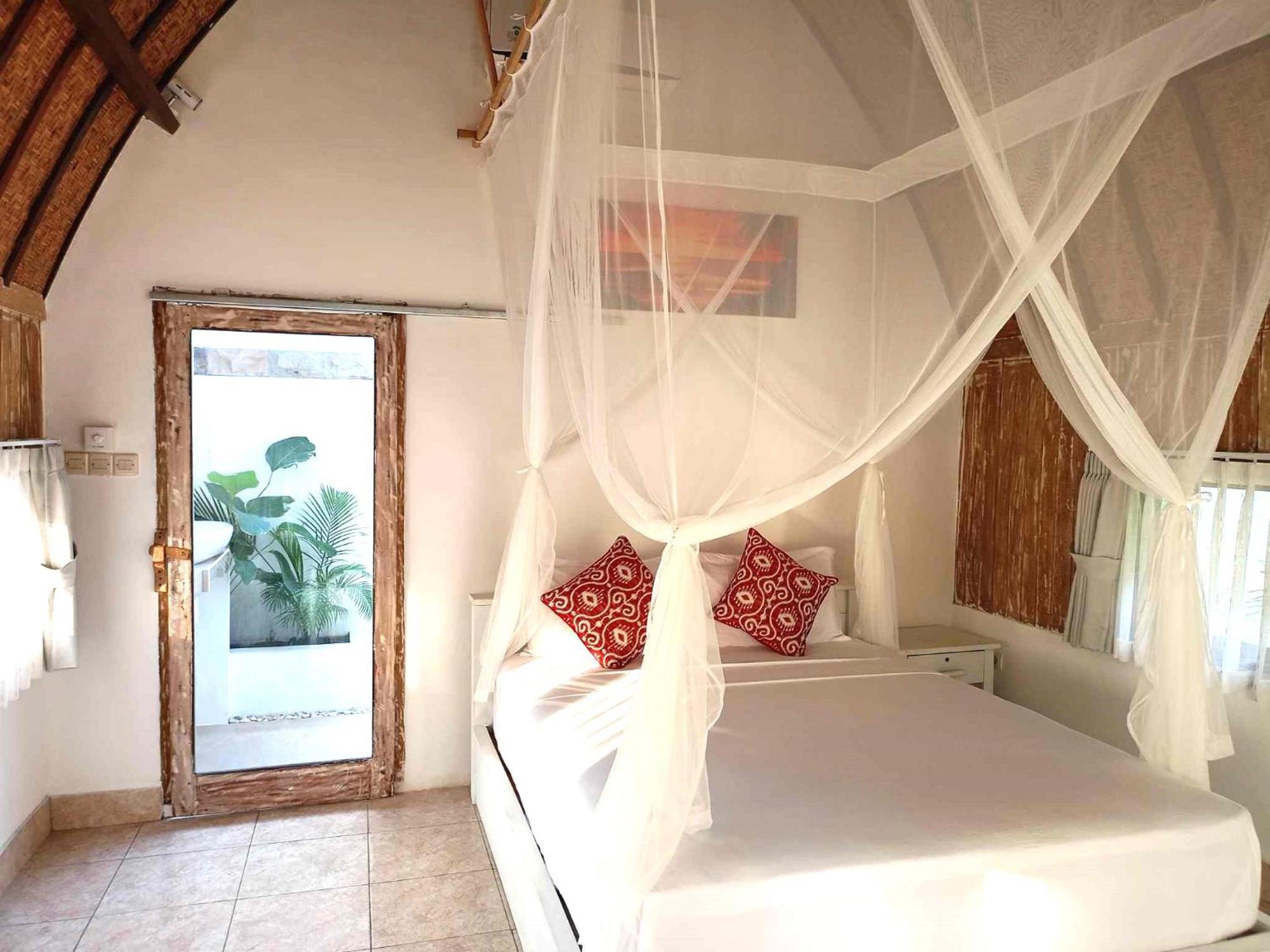 Bintang Tiga Bungalows Gili Air Luaran gambar