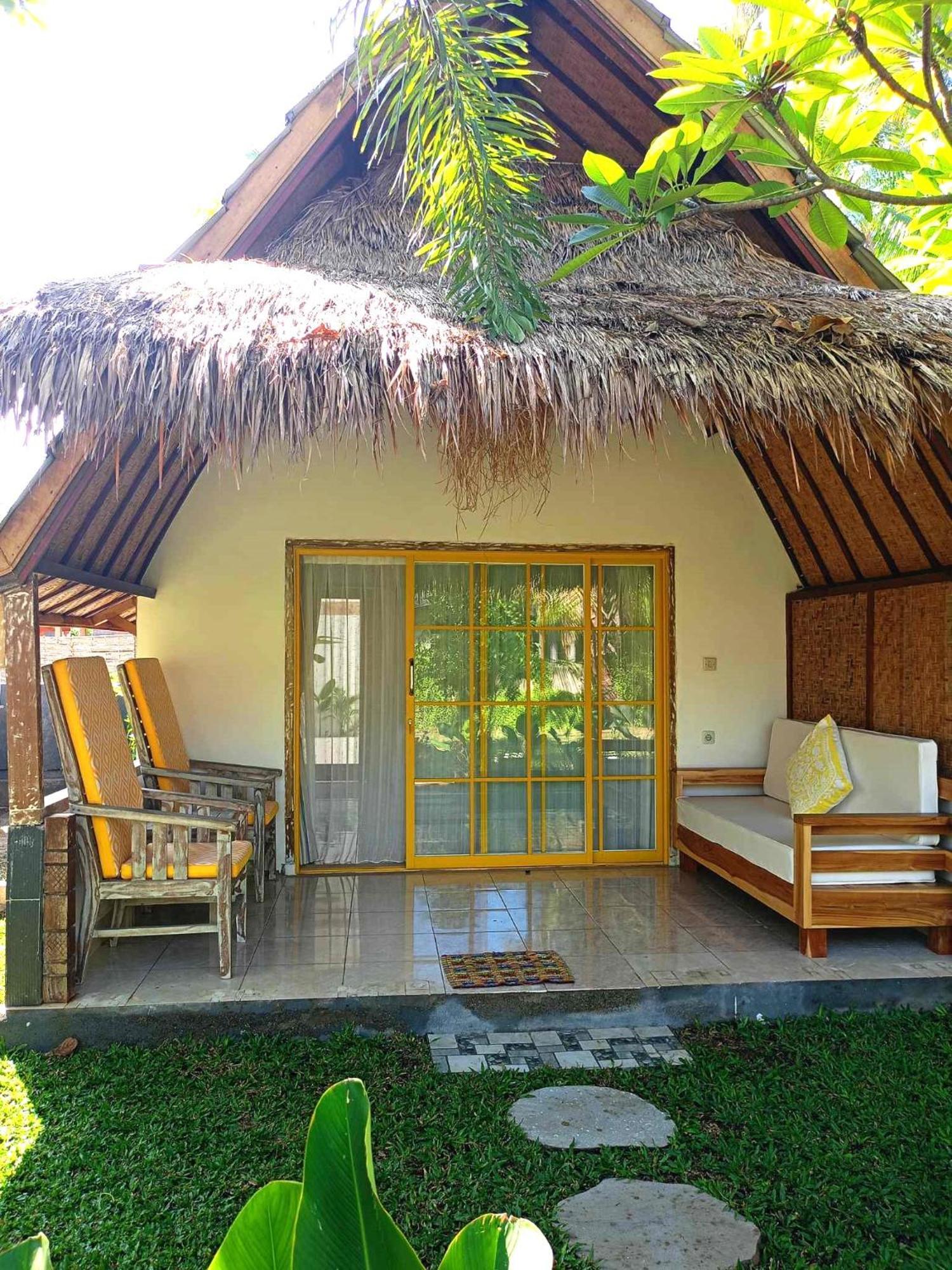 Bintang Tiga Bungalows Gili Air Luaran gambar