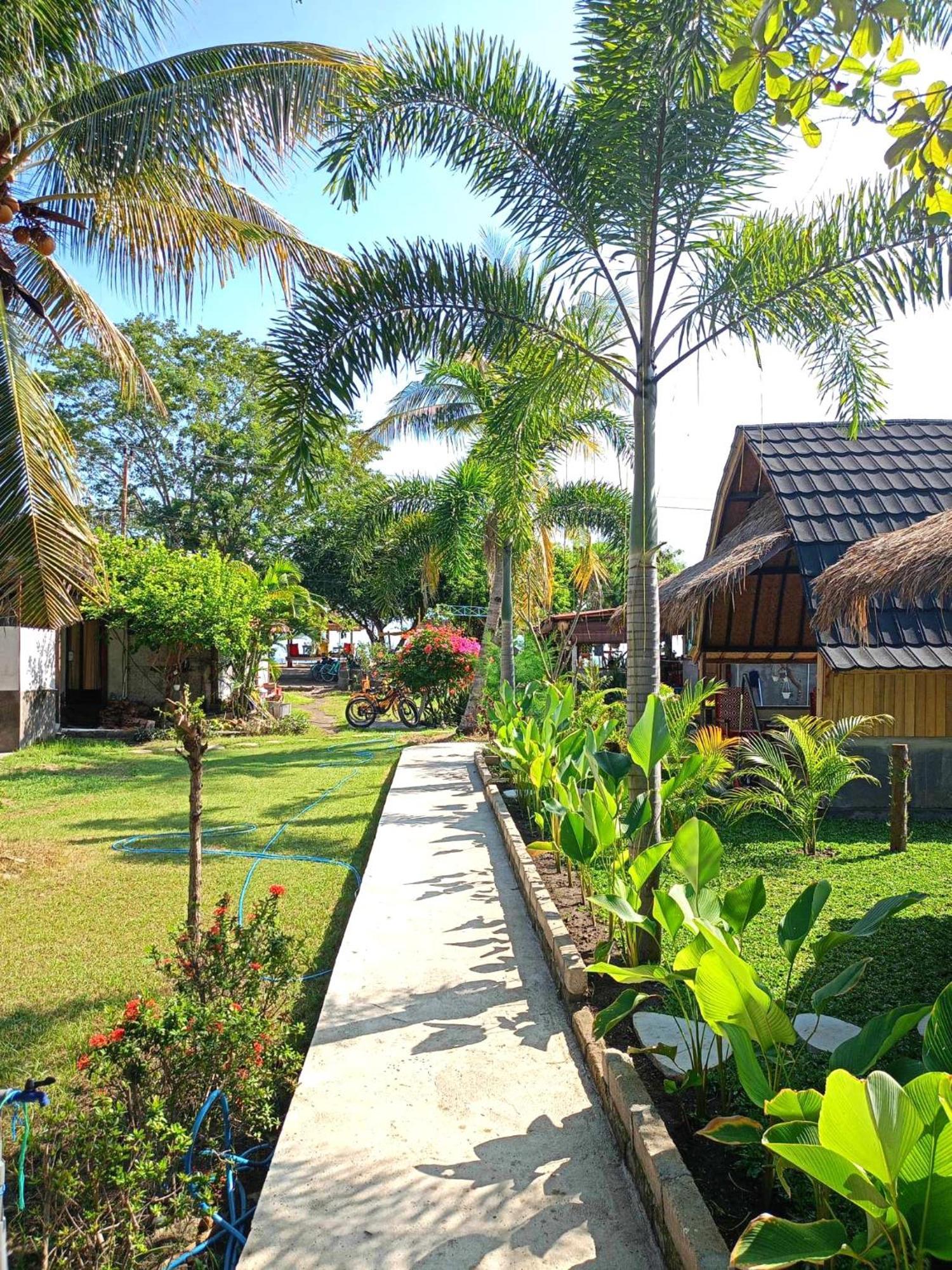 Bintang Tiga Bungalows Gili Air Luaran gambar