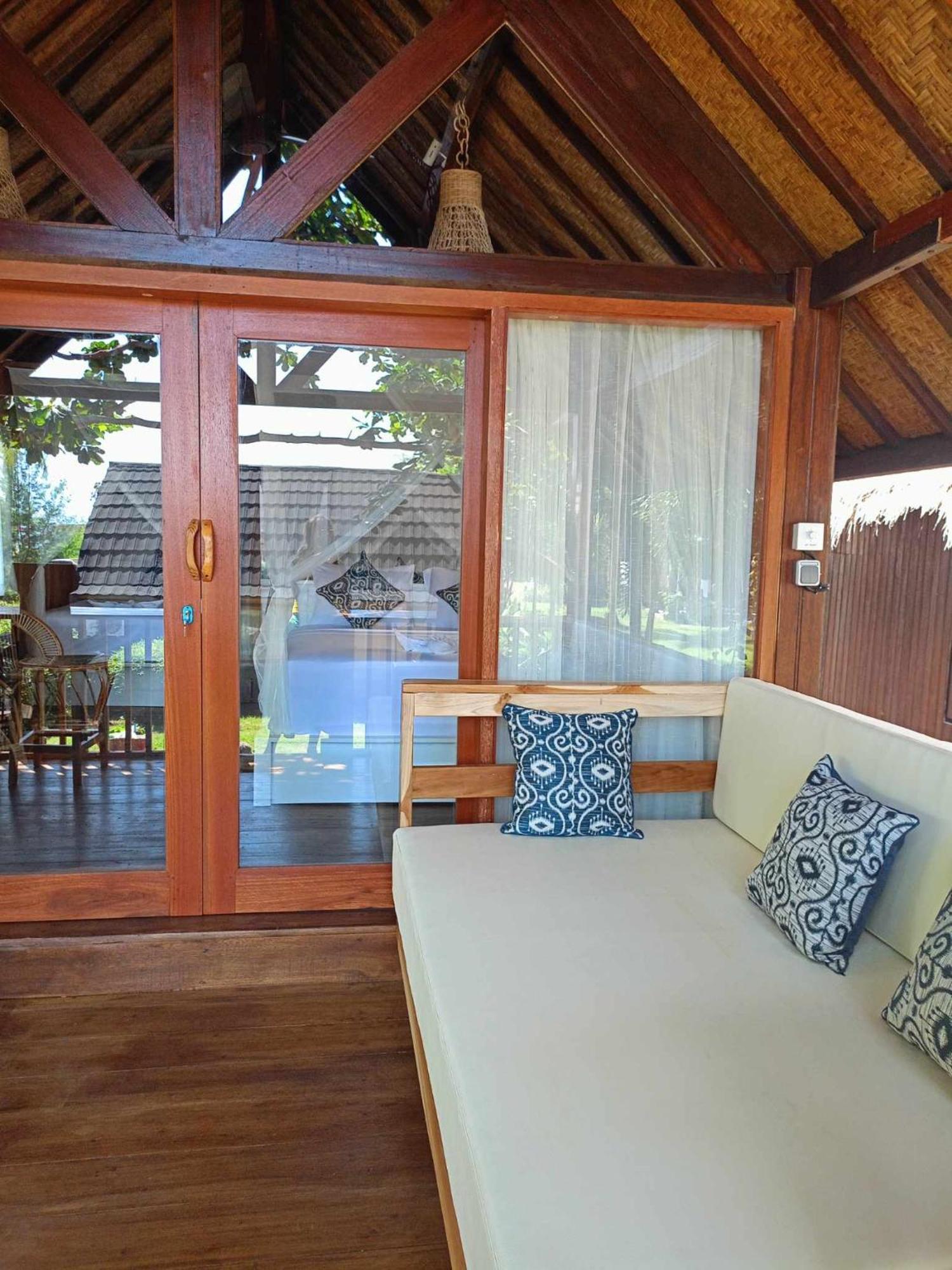 Bintang Tiga Bungalows Gili Air Luaran gambar